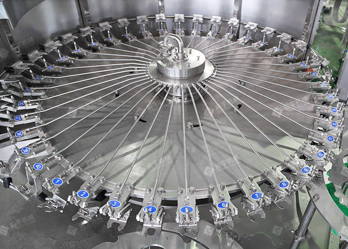 PET瓶啤酒灌裝機 PET瓶啤(pí)酒灌裝機