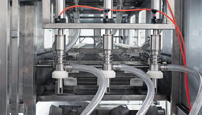 5加侖桶裝（zhuāng）水（shuǐ）灌裝生產線