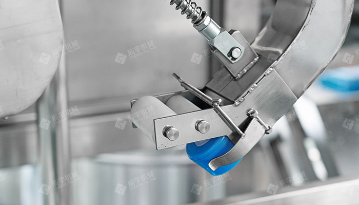 5加侖（lún）桶裝水灌裝生產（chǎn）線